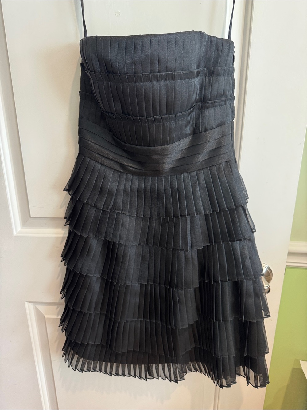 White House, Black Market Strapless Black Pleated Layered Cocktail Dress Sz 00